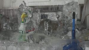 ห้องปราสาทน้ำแข็ง ครอบคลุมทุกมุมในอพาร์ตเมนต์ แคนาดา