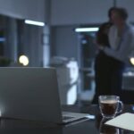 ความสัมพันธ์นอกใจในที่ทำงาน, เพื่อนร่วมงาน, ความสนิทสนมในออฟฟิศ