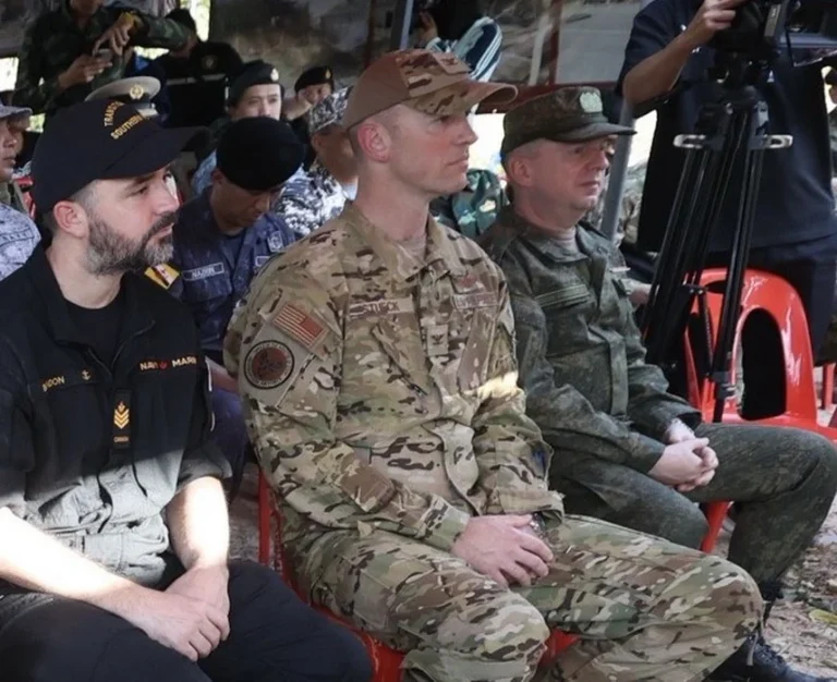 ทูตทหารสหรัฐ ลงพื้นที่ผามอีแดง ชายแดนไทยกัมพูชา